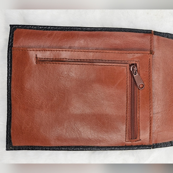 VTG Dooney & Bourke Cross-Body - Picture 8 of 10